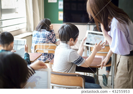 Classroom scene of IT education Classroom scene of IT education 43255953