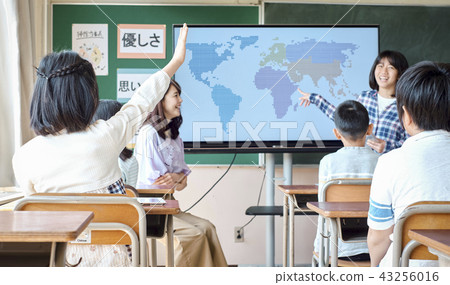 介紹IT教育形象研究 43256016