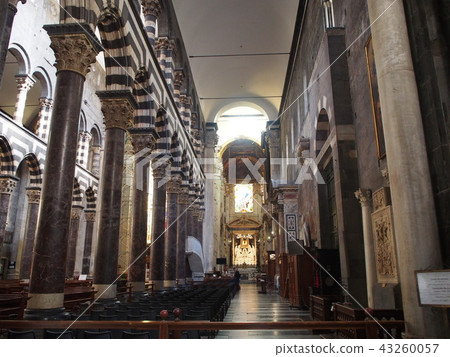 San Lorenzo Cathedral 43260057