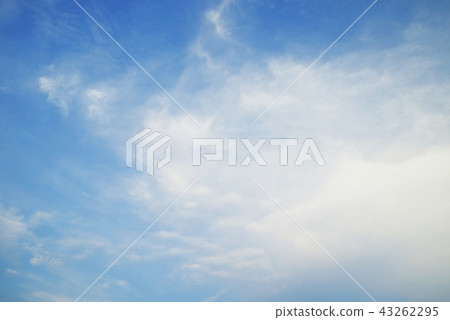 天藍色的天空雲 天藍色的天空雲 43262295