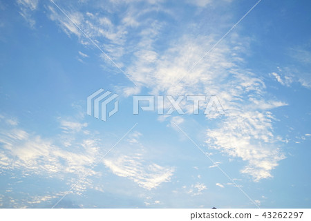 天藍色的天空雲 天藍色的天空雲 43262297