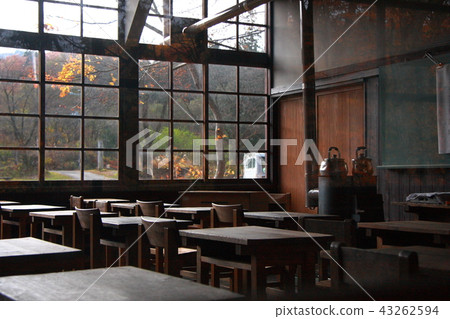 Autumn school building Autumn school building 43262594