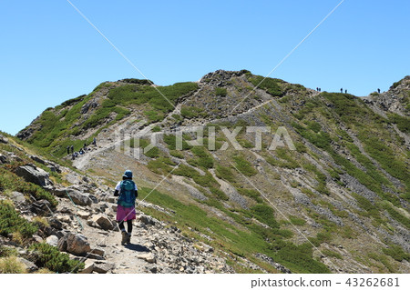 Senjogatake Peak 43262681
