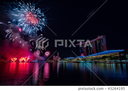 [美景]新加坡濱海灣金沙酒店和煙火 43264195