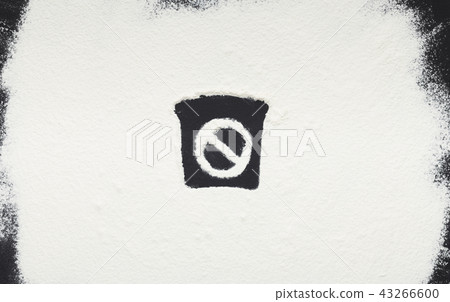 Ban sign on scattered flour, no gluten Ban sign on scattered flour, no gluten 43266600