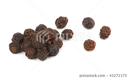 Black pepper on white 43272175