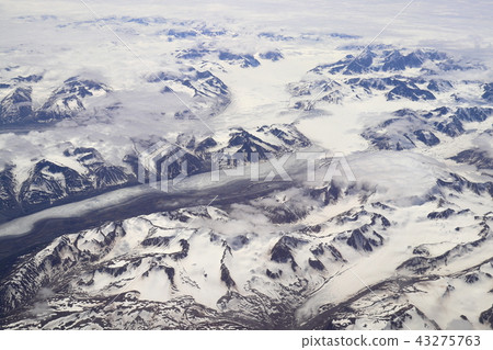 North American continent seen from the air near the border of Canada and the United States (Alaska) 43275763