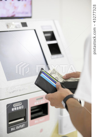 Male hand to change dollars 43277328