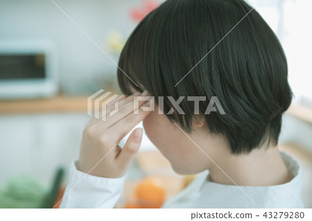 酸痛的 疼痛 痛苦的 43279280