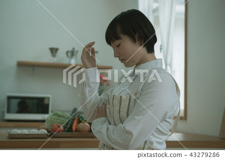 煩惱 擔心 苦惱 43279286