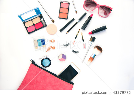 Set of decorative cosmetics for women Set of decorative cosmetics for women 43279775