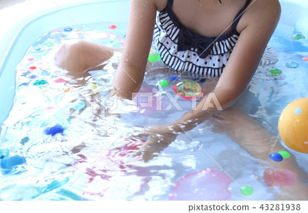夏季陽台游泳池 夏季陽台游泳池 43281938