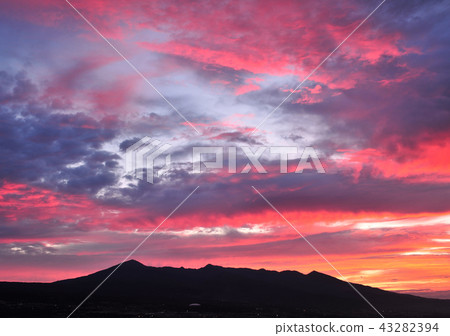 Atago mountains and sunrise sky -10079 43282394
