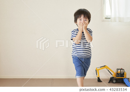 Boy whole body portrait Boy whole body portrait 43283534