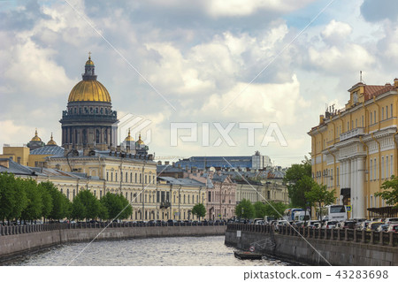 Saint Petersburg skyline at Saint Isaac, Russia Saint Petersburg skyline at Saint Isaac, Russia 43283698