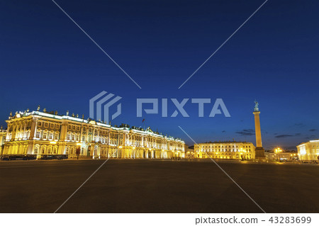 Saint Petersburg night at Palace Square, Russia 43283699