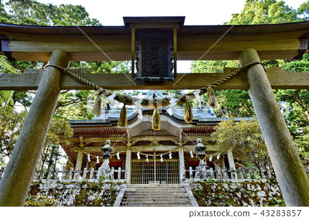 Kumano Sanzan Okunonomiya Tamaki Shrine Ohondon＆Torii（奈良縣吉野郡Totsugawa村） 43283857