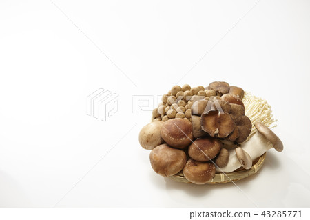 Assorted mushrooms Assorted mushrooms 43285771