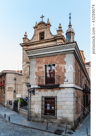 Church of the Sacrament. Exterior view from Mayor street 43289074