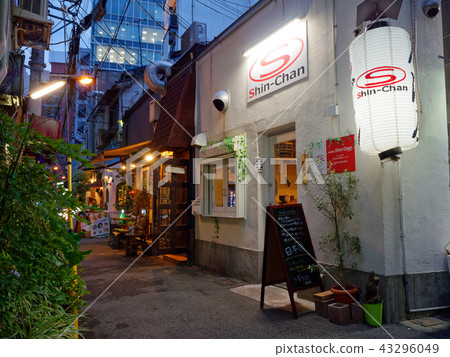Osaka Umeda The back alley of the first Tenjin 43296049