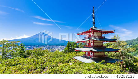 受外國遊客歡迎的景點富士吉田新光富士淺間神社 受外國遊客歡迎的景點富士吉田新光富士淺間神社 43298123