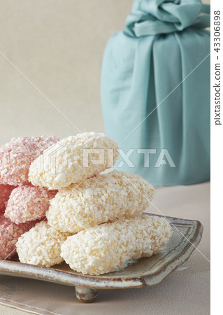 Yuka, crepe, gift Yuka, crepe, gift 43306898