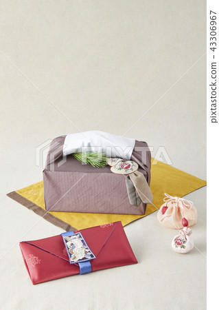 Bags, wrapping cloth, gifts, Korea 43306967