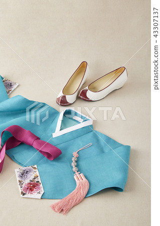 Hanbok, rubber shoes 43307137