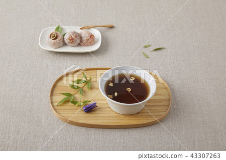 Correction, tea, Korea Correction, tea, Korea 43307263