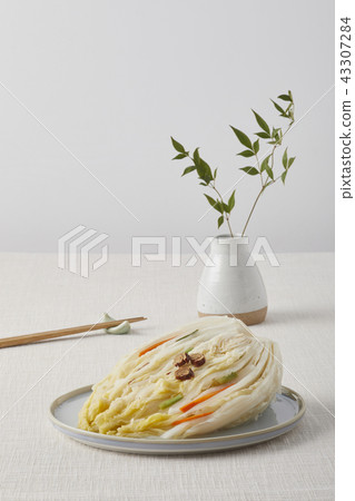 White kimchi, kimchi White kimchi, kimchi 43307284