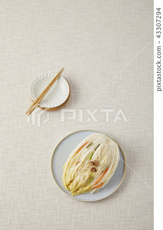 White kimchi, kimchi 43307294