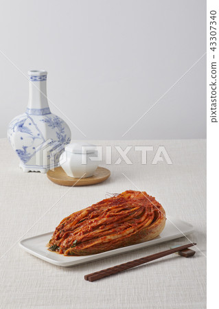Kimchi, cabbage kimchi Kimchi, cabbage kimchi 43307340