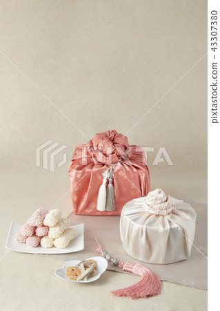 Yuka, crepe, gift 43307380