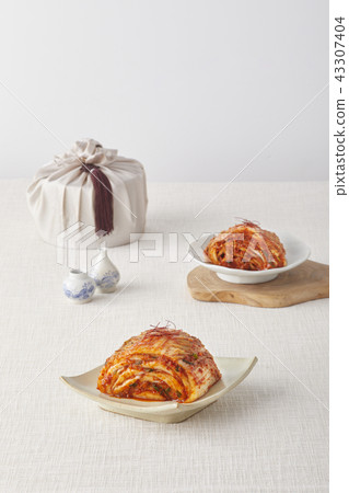 Kimchi, cabbage kimchi Kimchi, cabbage kimchi 43307404