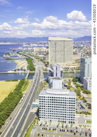 Beautiful streets of Fukuoka 43308019