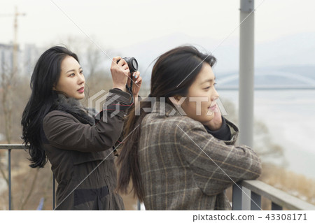 Winter Travel Sisters Photo Travel Healing Winter Travel Sisters Photo Travel Healing 43308171