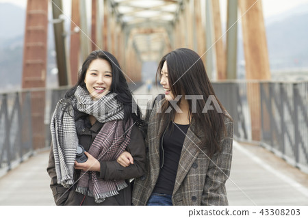 Winter Travel Sisters Photo Travel Healing 43308203