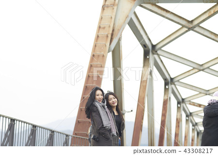 Winter Travel Sisters Photo Travel Healing Winter Travel Sisters Photo Travel Healing 43308217