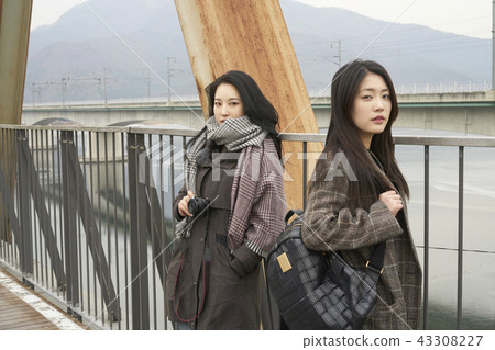 Winter Travel Sisters Photo Travel Healing 43308227