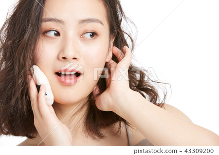 女性美容系列化妝 女性美容系列化妝 43309200