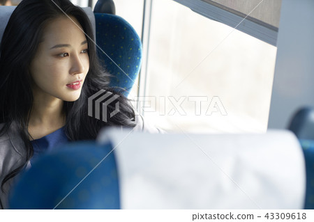 Winter Travel Sisters Photo Travel Healing Winter Travel Sisters Photo Travel Healing 43309618