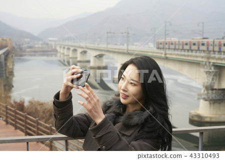 冬季旅行姐妹照片旅行治療 43310493