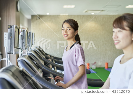 跑步機的女人 跑步機的女人 43312070