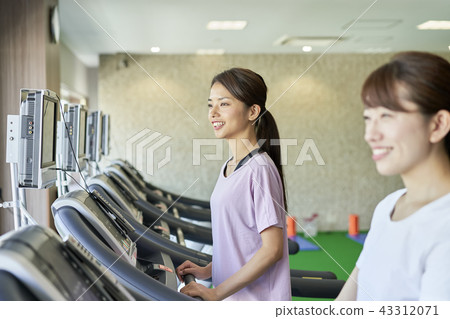 跑步機的女人 跑步機的女人 43312071