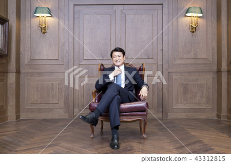 商人,業務,首席執行官,總統,代表,辦公室,辦公室,辦公室 商人,業務,首席執行官,總統,代表,辦公室,辦公室,辦公室 43312815