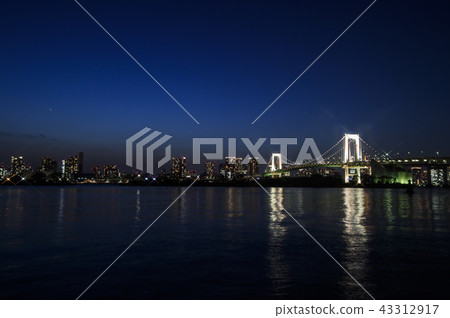 東京灣，台場和彩虹橋 43312917