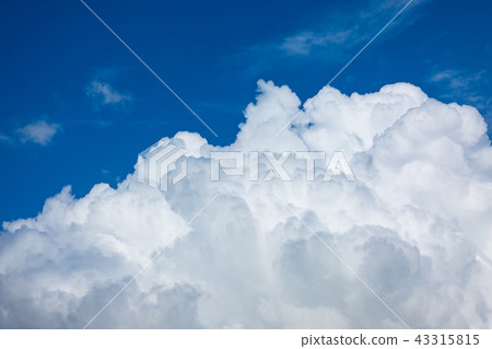 Blue sky and cumulonimbus clouds e-2 Blue sky and cumulonimbus clouds e-2 43315815