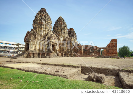 Phra Prang Sam Yod in Lop Buri province, Thailand. Phra Prang Sam Yod in Lop Buri province, Thailand. 43318660