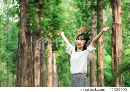 年輕的女人 43320090