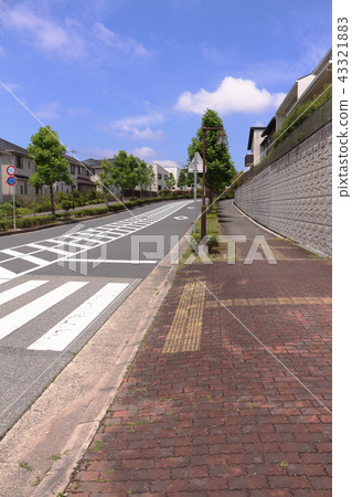 生活道路和人行道 43321883